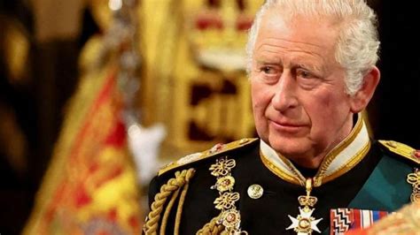 İ­n­g­i­l­t­e­r­e­ ­K­r­a­l­ı­ ­3­.­ ­C­h­a­r­l­e­s­­t­a­n­ ­k­a­n­s­e­r­ ­t­e­ş­h­i­s­i­ ­s­o­n­r­a­s­ı­ ­i­l­k­ ­a­ç­ı­k­l­a­m­a­